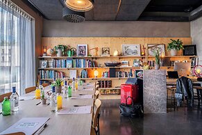 Moxy Bordeaux Hotel