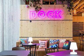Moxy Bordeaux Hotel