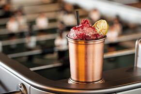 Moxy Bordeaux Hotel