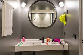 Moxy Bordeaux Hotel