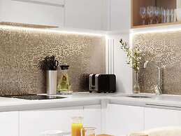 Adagio Premium The Palm