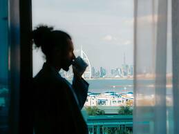 Adagio Premium The Palm