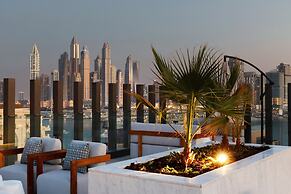 Adagio Premium The Palm