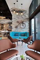 Adagio Premium The Palm