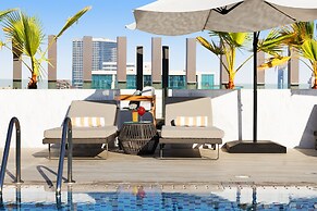 Adagio Premium The Palm