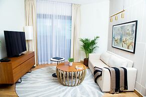 Adagio Premium The Palm