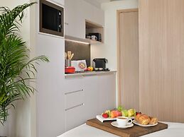 Adagio Premium The Palm