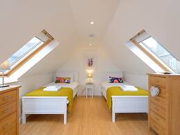 Curlew - Double Upper Apartment