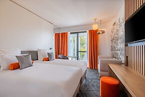 Golden Tulip Lyon Ouest Techlid - Hotel and Spa