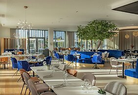 Golden Tulip Lyon Ouest Techlid - Hotel and Spa