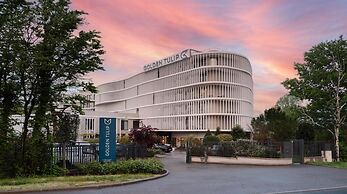 Golden Tulip Lyon Ouest Techlid - Hotel and Spa
