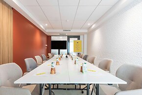 Golden Tulip Lyon Ouest Techlid - Hotel and Spa