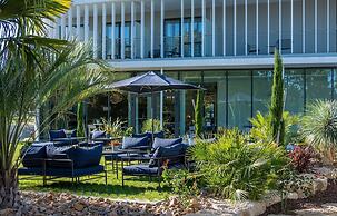 Golden Tulip Lyon Ouest Techlid - Hotel and Spa