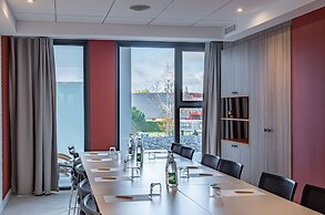 Golden Tulip Lyon Ouest Techlid - Hotel and Spa