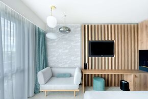 Golden Tulip Lyon Ouest Techlid - Hotel and Spa