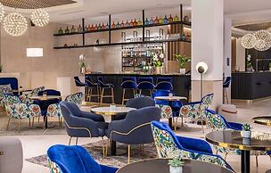 Golden Tulip Lyon Ouest Techlid - Hotel and Spa