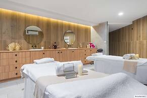 Golden Tulip Lyon Ouest Techlid - Hotel and Spa