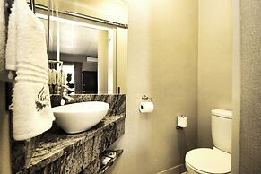 Hotel247