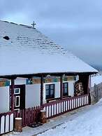 Charming Traditional House in a Pristine Location