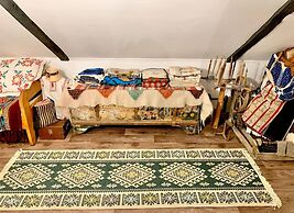 Charming Traditional House in a Pristine Location