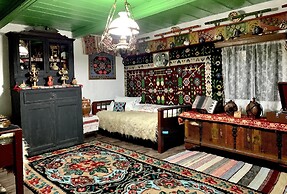 Charming Traditional House in a Pristine Location