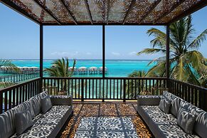 Le Mersenne Zanzibar, Autograph Collection