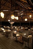 Le Mersenne Zanzibar, Autograph Collection