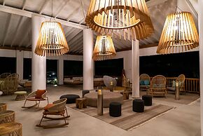 Le Mersenne Zanzibar, Autograph Collection