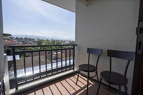 Dago's Hill Hotel