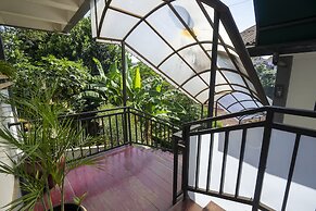 Dago's Hill Hotel