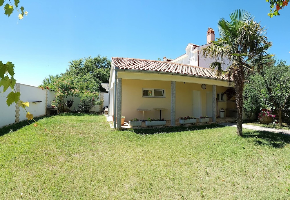 Beautiful 2-bed Apartment in Nin