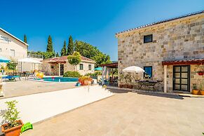 Dubrovnik Chalets - 2 Charming Stone Houses