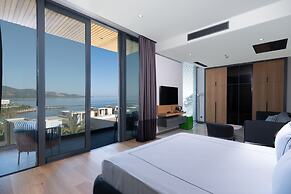 The Norm Collection Door'a Bodrum