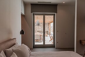 Amarelo Suites