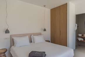 Amarelo Suites
