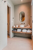Amarelo Suites