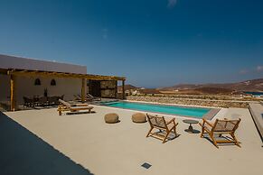 Amarelo Suites