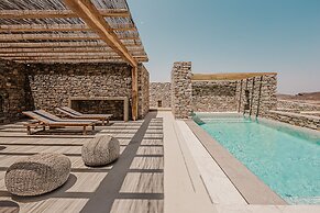 Amarelo Suites