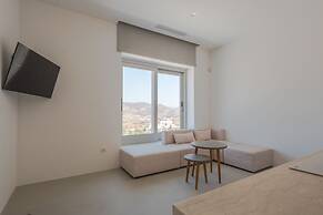 Amarelo Suites