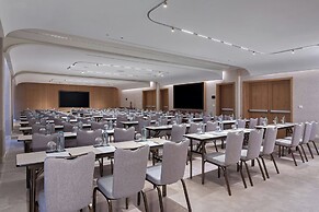 The Landmark Nicosia, Autograph Collection