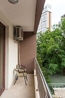 Burcak Apartment