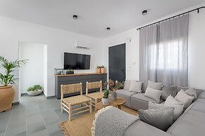 Seashell Villa