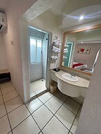 Hotel Arcos Aeropuerto