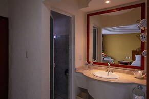 Hotel Arcos Aeropuerto