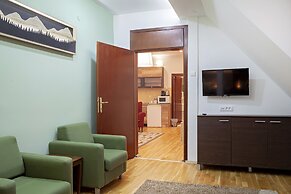 Hotel Junior