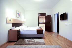 Hotel Junior