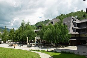 Hotel Junior