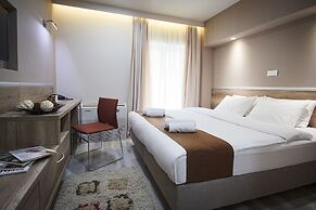 Hotel Junior