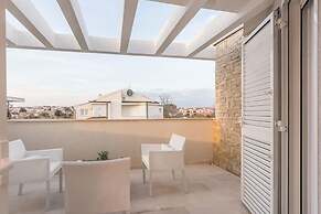 Luxury Villa White Rose with the Pool