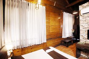 Pali Village Resort